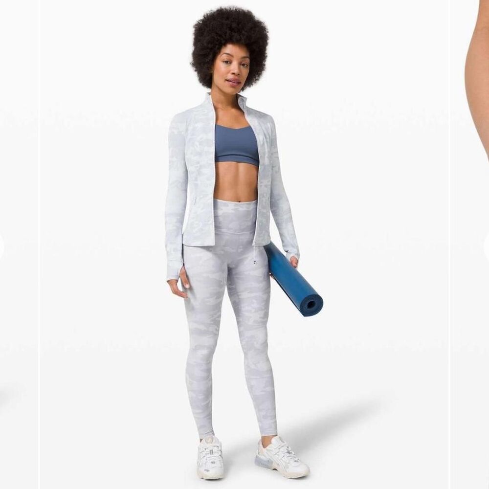 Lululemon Women's Grey Leggings